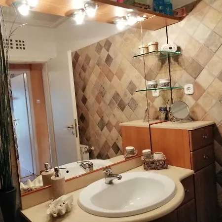 édes Otthon Apartman *