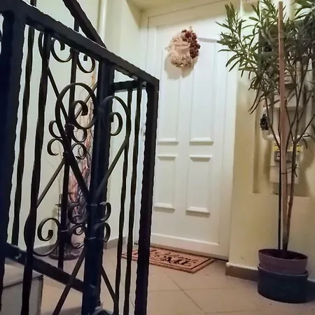 édes Otthon Apartman *